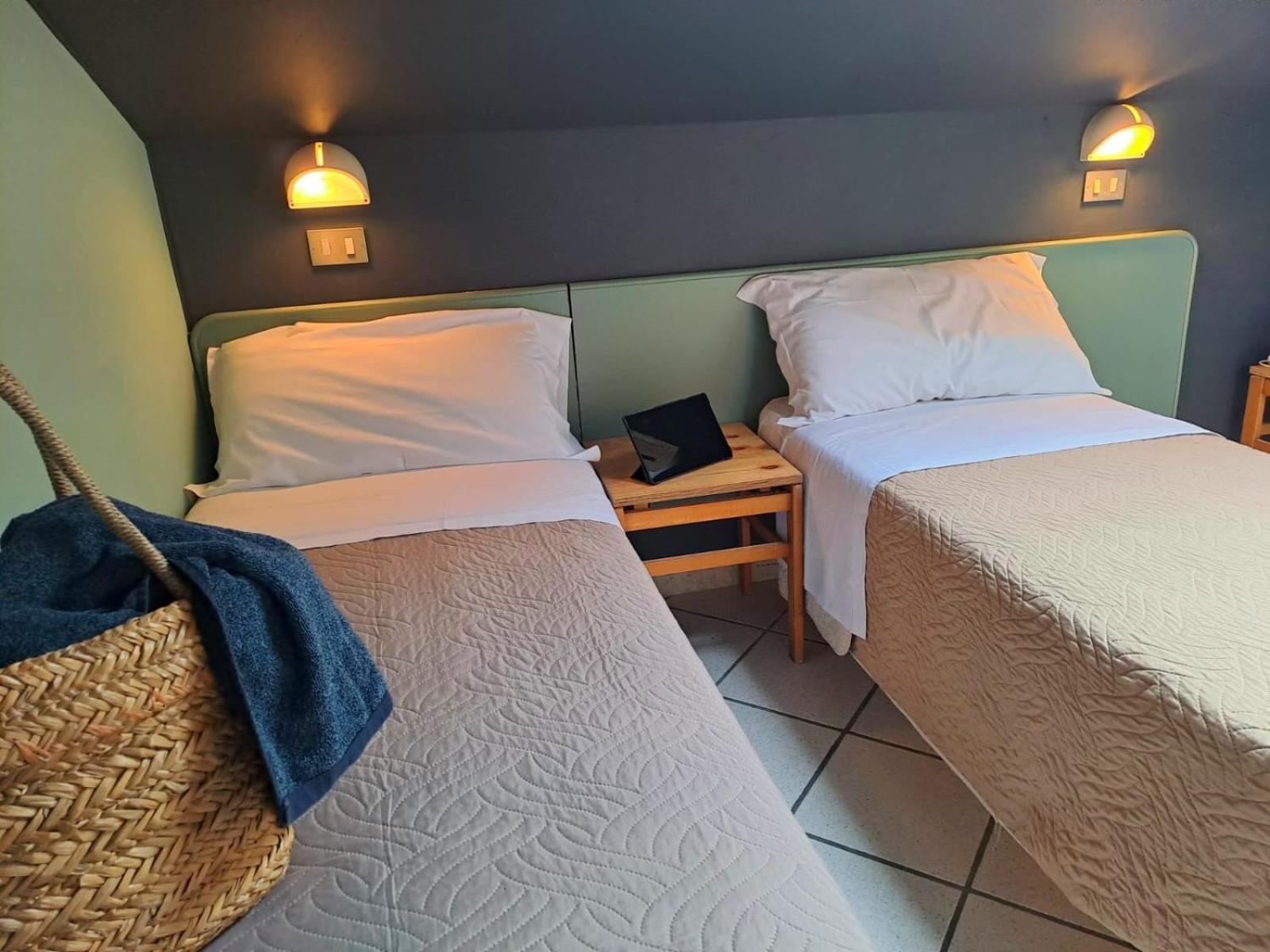 فندق Casa Dorita - Free Breakfast Corner 8-12 تّشيرفييا الغرفة الصورة